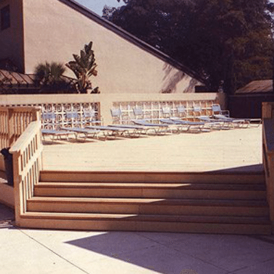 deck in Ft. Lauderdale built with plastic lumber